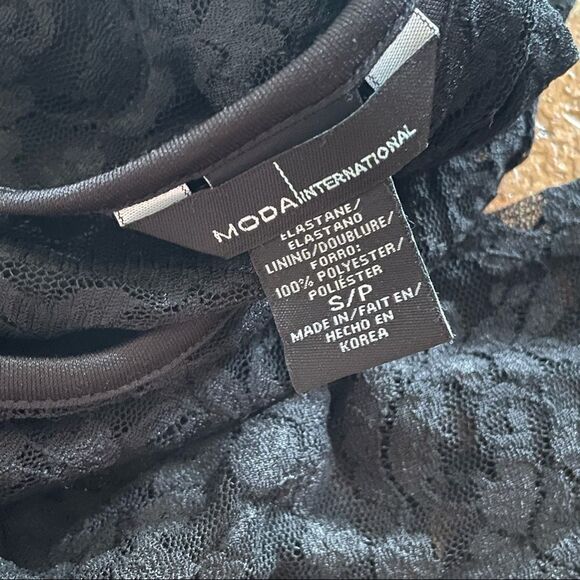 Black lace floral detail dress Victoria’s Secret Moda International - Picture 5 of 5